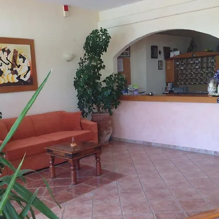 Aloni - Hotel